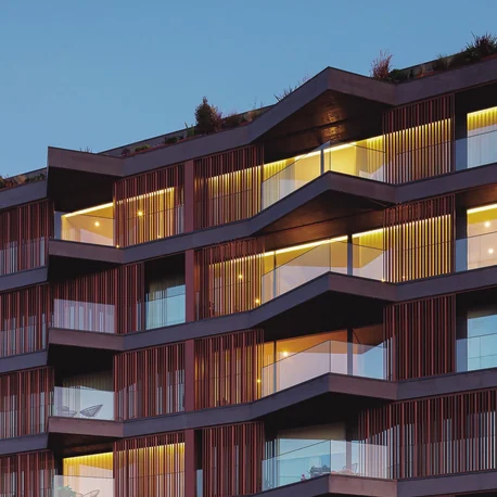Puro Homes, Aveiro — stacked balconies with Sosoares AV aluminium-and-glass balustrades